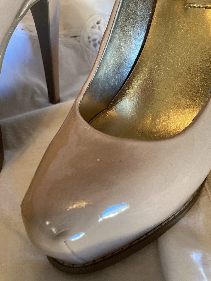 Tacones Vera Wang Dusty Rose charol...talla 6 M Foto 3 de 4