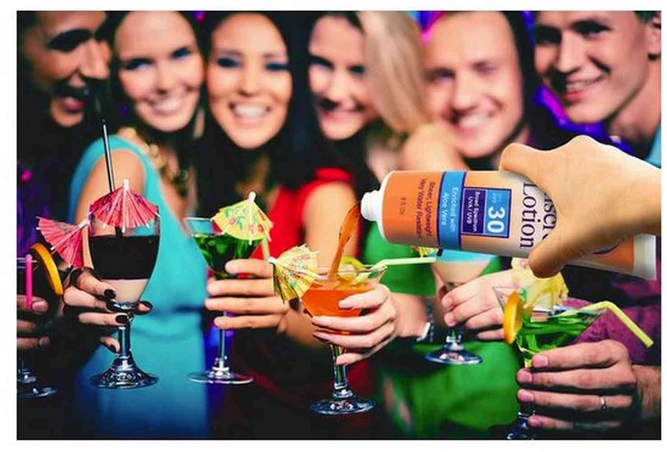 Contrabandea tu bebida oculta frasco de alcohol protector solar botella concierto festival naranja Foto 2 de 4