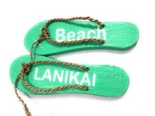 Pair Of Wooden Slippers Lanikai Beach Hanging Sign 8 in - Mint  snd25093
