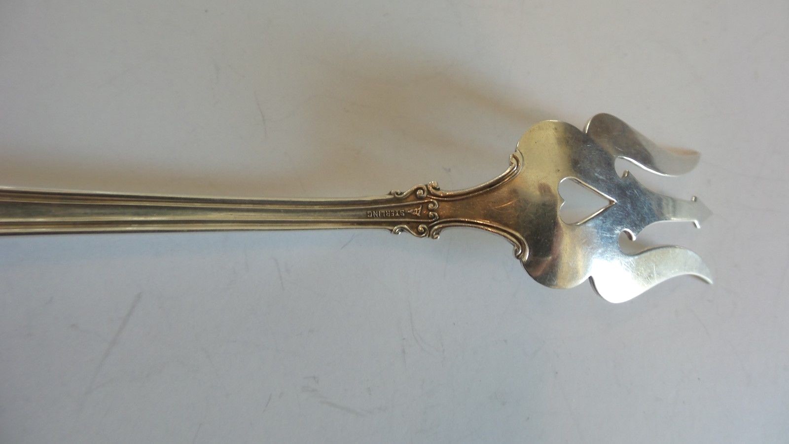 MECHANICS SILVER CO. STERLING SILVER LETTUCE FORK, "ALTAIR" PATTERN, 45 grams