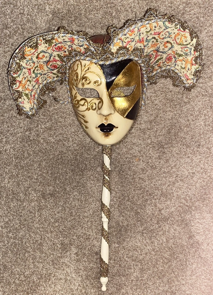 Italian Mask VENEZIA Hand-painted Made in Italy STAMPED With headdress - Image 2 of 4