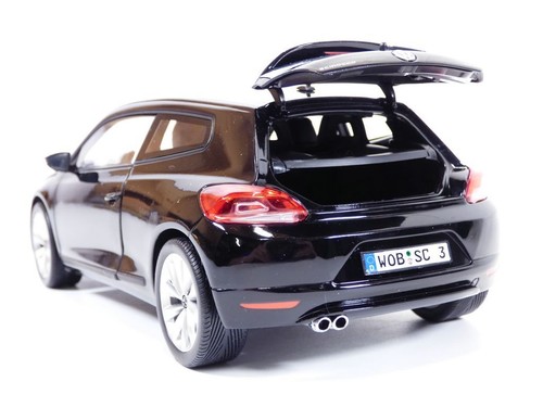 VOLKSWAGEN SCIROCCO noir 1/18 2008 - Imagen 4 de 5