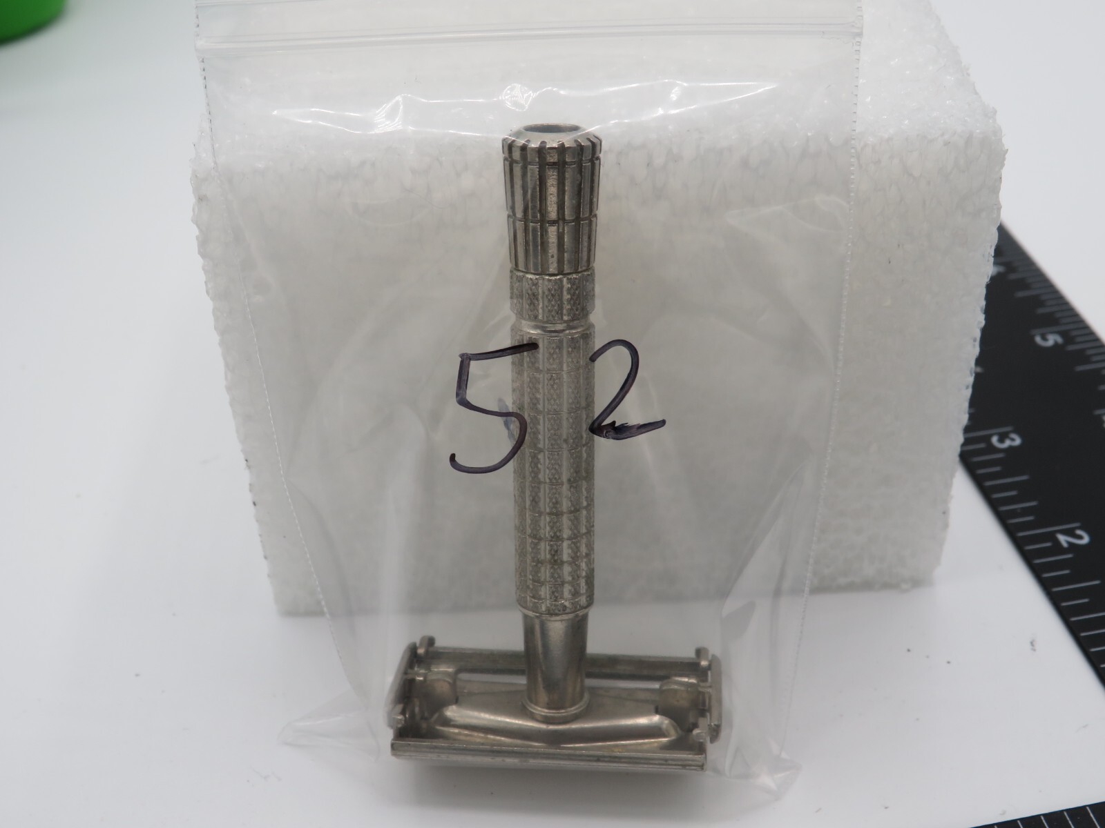 Vintage Gillette  ( TTO)Tip Twist To Open Safety Shaving Razor Double Edge No.5