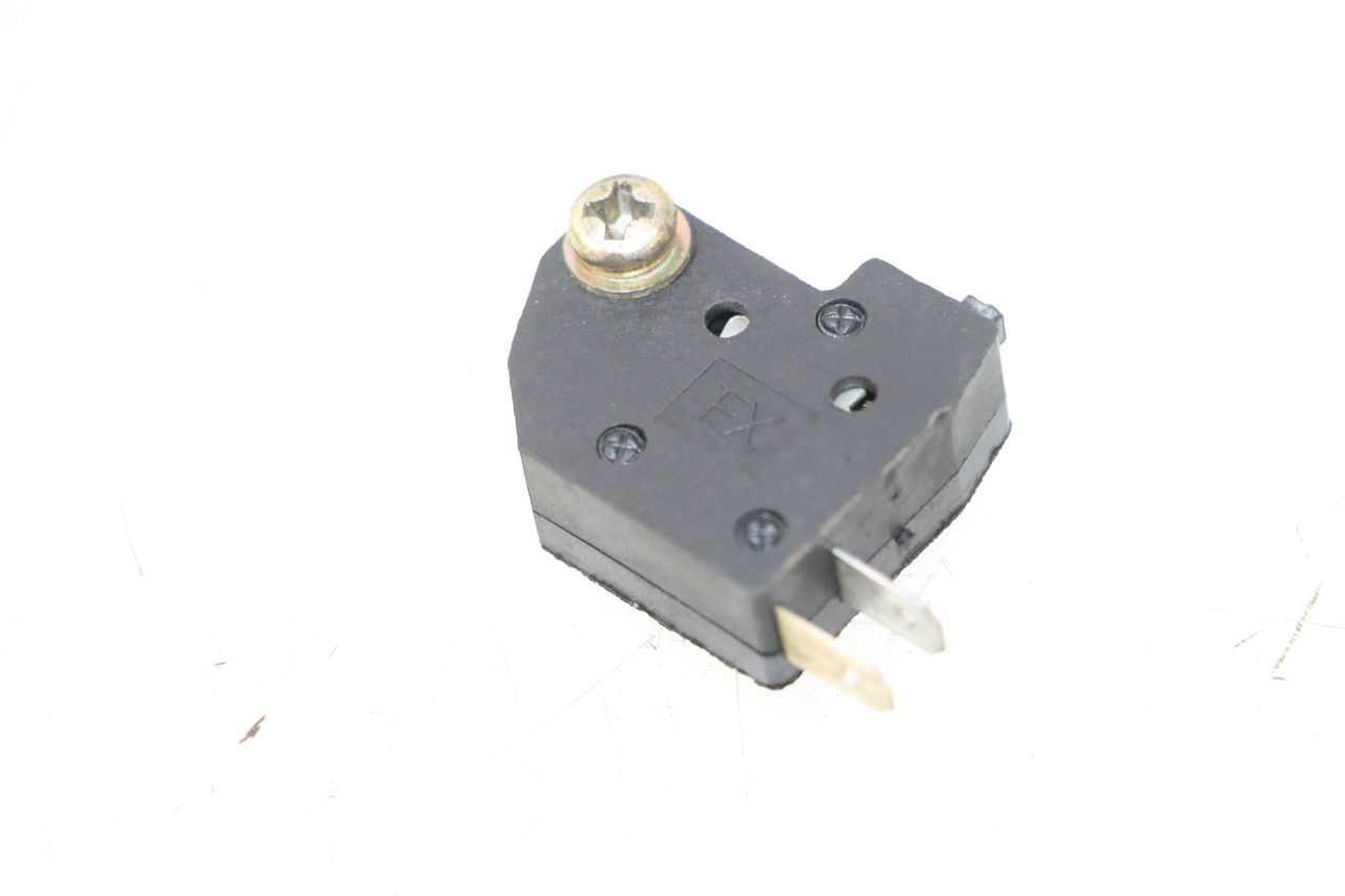 RIGHT STOP LIGHT SWITCH - IMF INDUSTRIE PACH 2T 50 (2009 - 2013)