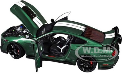 FORD MUSTANG SHELBY GT500 ERUPTION GREEN 1/18 MODEL CAR BY AUTOART