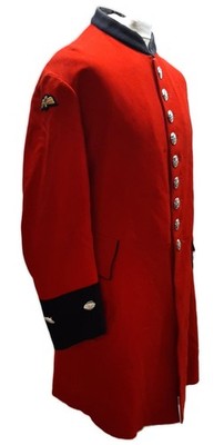 Roter langer Mantel Royal Hospital Chelsea Queens Crown British Army Uniform defekt