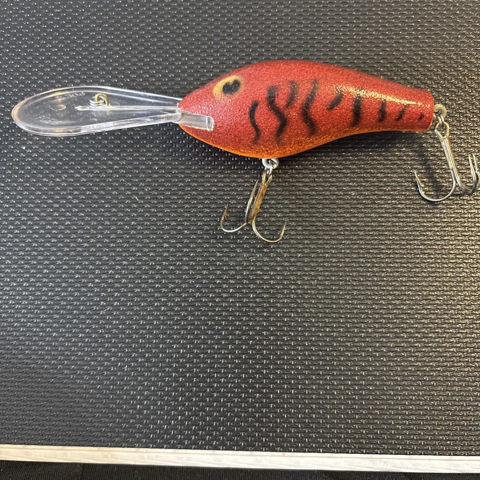 De colección Poe’s 1100 Crankbait Raro Brillo Rojo Craw Foto 3 de 4
