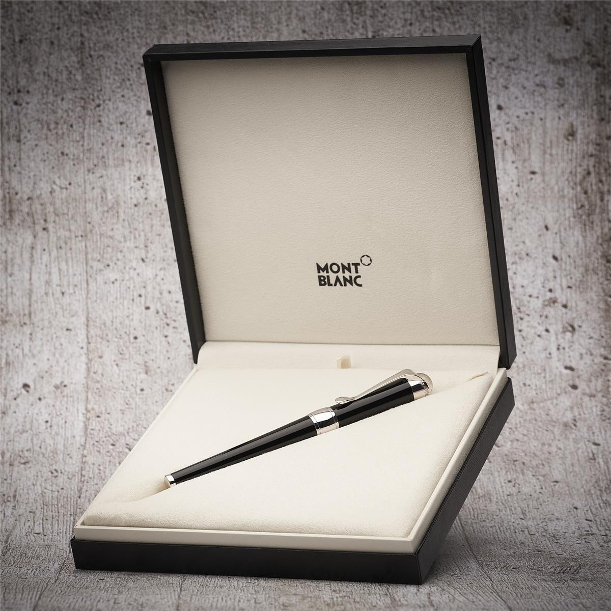 Montblanc Etoile de Montblanc Black Resin Diamond Fountain Pen ID