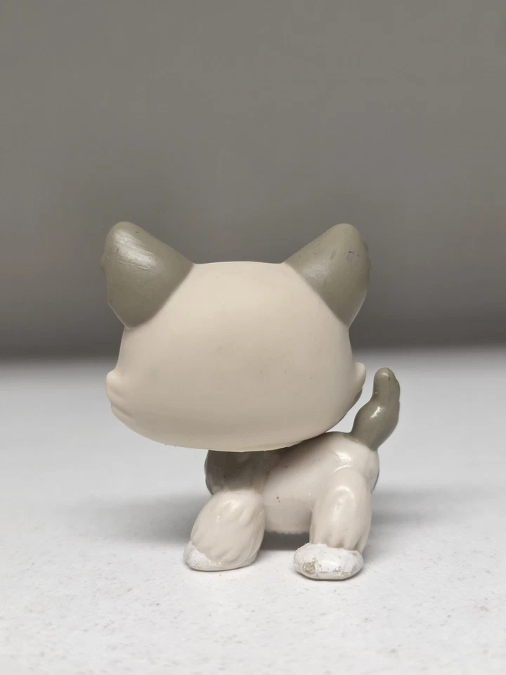 Authentic Littlest Pet Shop LPS #1817 Siberian HUSKY Cream White Dog Purple Eyes - Image 2 of 4