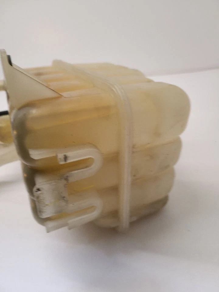 1999-2007 GMC SIERRA 2500 PICKUP Coolant Reservoir Classic Style 15808716 Foto 4 de 4