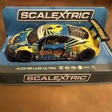 124 SCALEXTRIC AUDI R8 LMS ULTRA 1:32