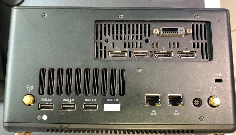 mini pc gaming Zotac zbox ek 51070 - Immagine 3 di 4