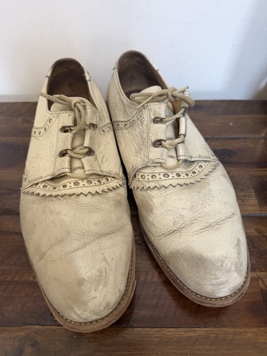 Vintage Brunswick Leather Bowling Shoes W 9.5 67978 Shabby White Scuffed Decor