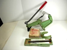 REDDING RELOADING PRESS SINGLE STAGE 7-1C WITH PRIMER FEEDERS LG-SM IN GOOD COND