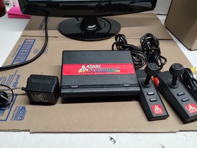 ATARI FLASHBACK CLASSIC GAME CONSOLE WITH TWO CONTROLLER TESTED WORKS !!