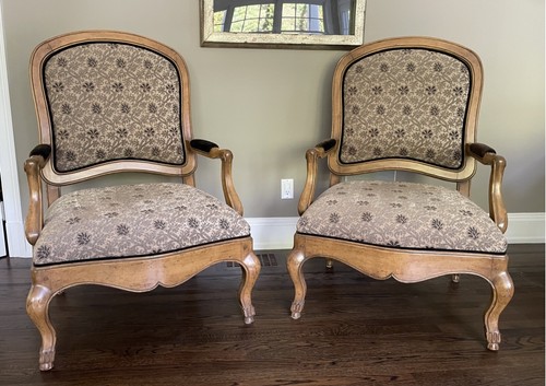 Vintage Custom French Bergère Lounge Arm Chairs—A Pair - Picture 1 of 8