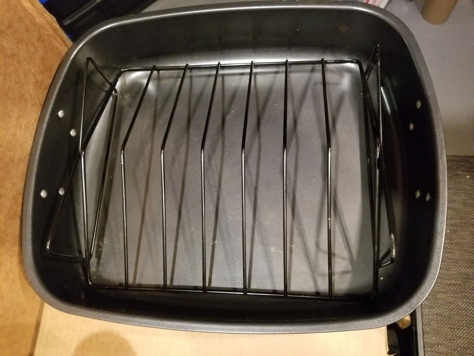 Large Roasting Pan Rack Hard Anodized 15"x18" 2 Handles Non-Stick - Used