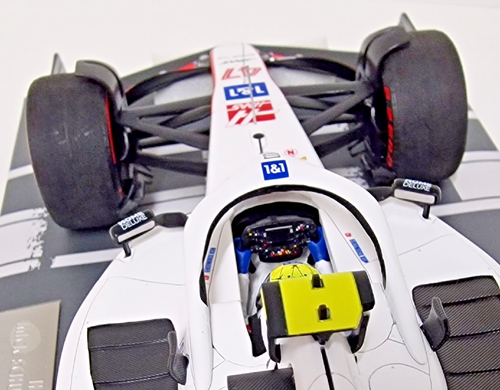 MINICHAMPS 1:18 Modèle Auto F1 Haas VF-22 Schumacher Bahreïn Gp 2022 Die Cast - Picture 8 of 15