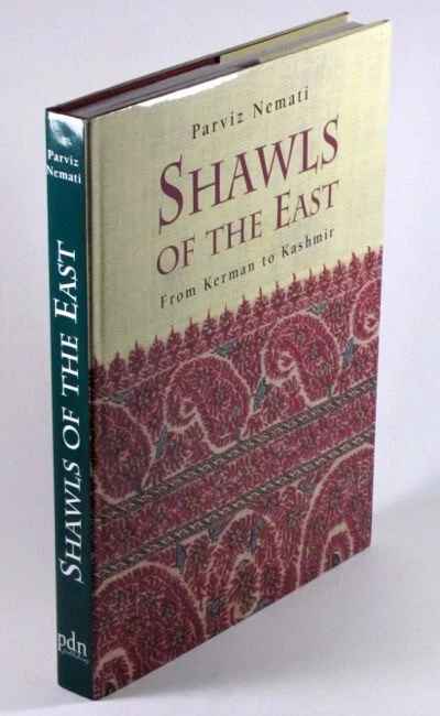 Antique Oriental Shawls Asian Textiles  Kerman Kashmir  Color illustrated Book - Image 2 of 4