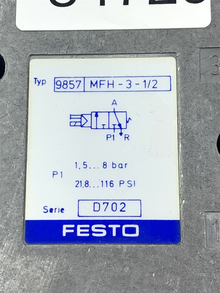 AF 6402-10-10 - 5/8 Male O-ring Boss (7/8''-14 Threads) X