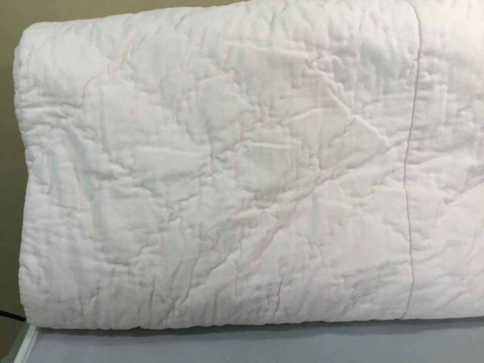 Colcha queen completa Simply Shabby Chic costurada à mão diamante rosa veludo - Imagem 2 de 4