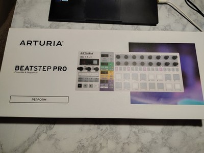 Arturia BeatStep Pro Controller Sequencer   Tested Working   Box & USB Cable