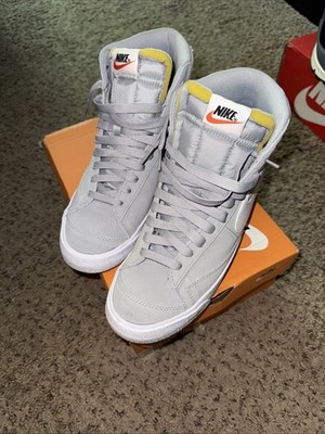 Nike Blazer Mid 77 Suede Gray