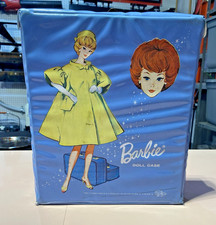 1963 Barbie VINTAGE CARRYING CASE Bubble Cut Powder Blue Mattel