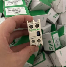 1PC NEW Schneider Auxiliary Contact Module LADN11C LADN11 1NO1NC #YY