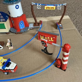 LEGO #4982 SpongeBob SquarePants Mrs Puffs Boating School 2007 + #7610 Boat