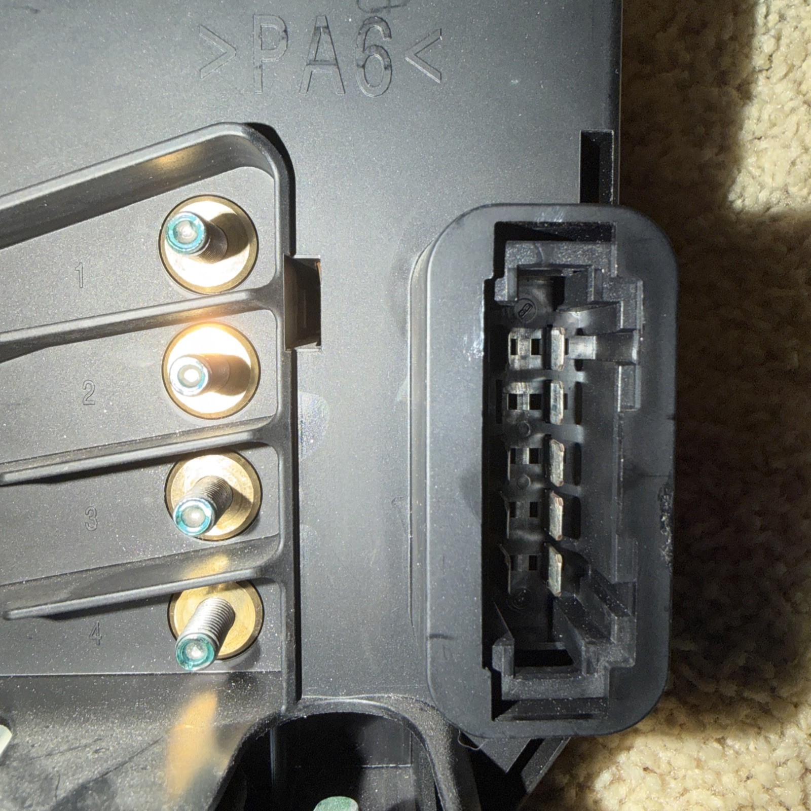 12-18 Bentley Flying Spur GTC Right Side Starter Battery Fuse Box 3Y0915463C OEM
