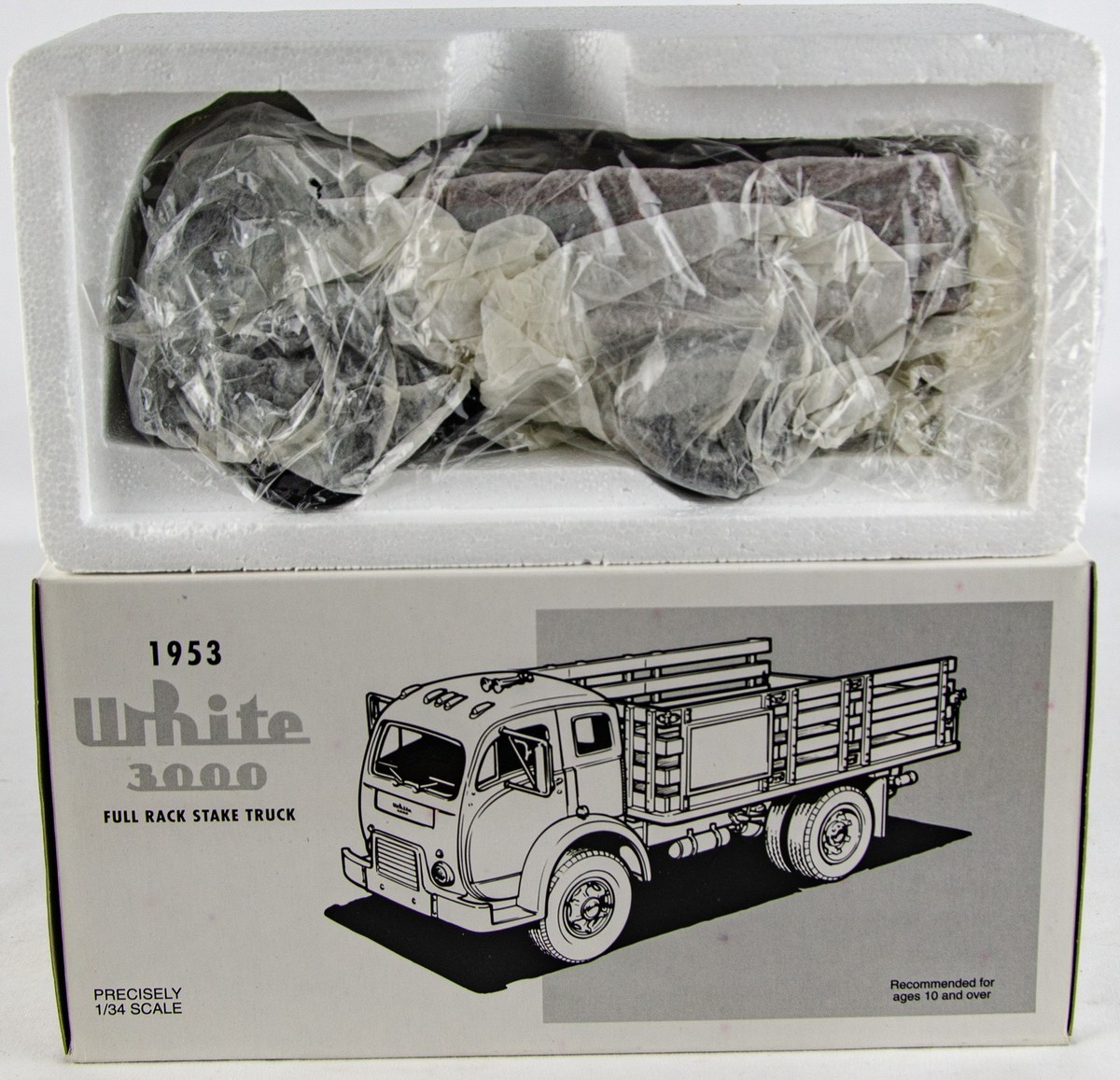 First Gear 1953 White 3000 Full Rack Stake Truck Beam 1:34 Scale