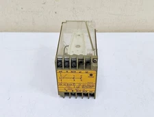 Schleicher SSF 62 / GZ8 / KS5132/2 Relay 110V