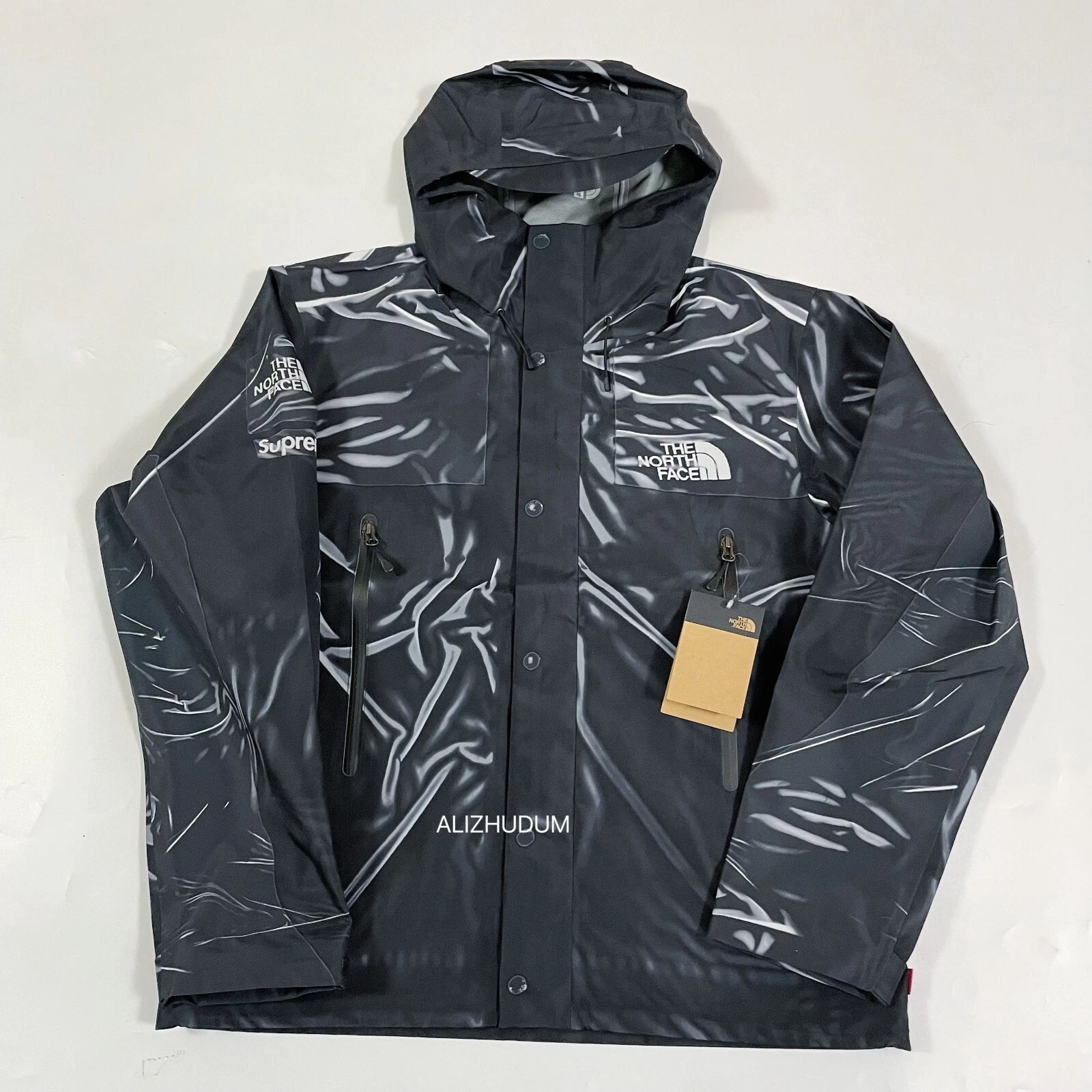 VESTE COQUE EN COUTURE À RUBAN SUPREME SS23 THE NORTH FACE TROMPE L'OEIL NOIRE
