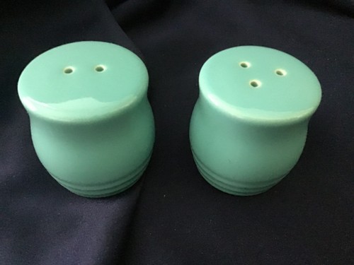 FIESTA ? TURQUOISE small SALT + PEPPER SHAKER SET NEVER USED! EXCELLENT! - Picture 7 of 7