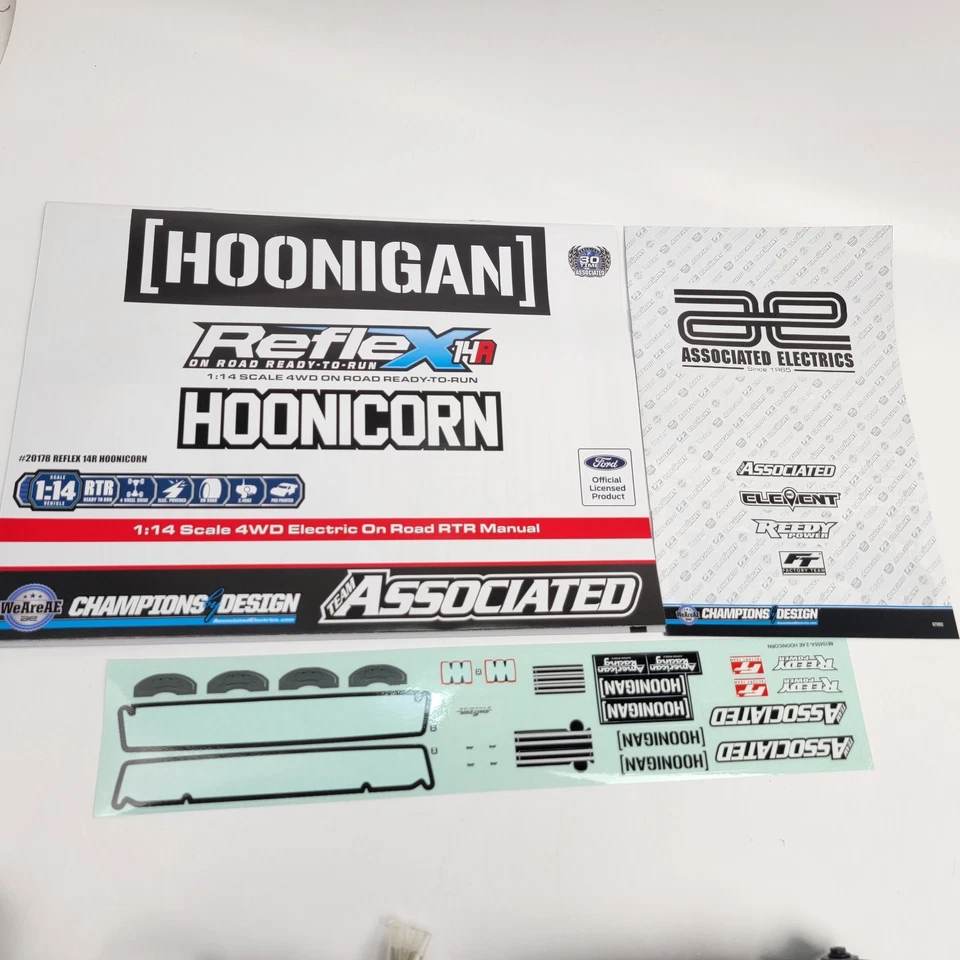 New Team Associated Reflex 14R Hoonicorn 1/14 4wd  Roller Slider Chassis - Image 2 of 4