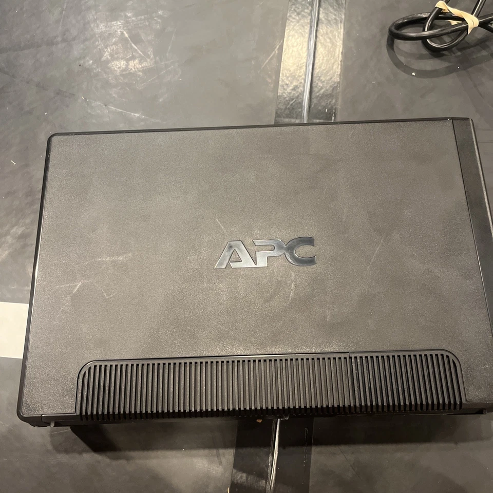 APC Back-UPS Pro 1500 10 Outlet Uniterruptable Power Supply BR1500G (no battery) - Image 3 of 4