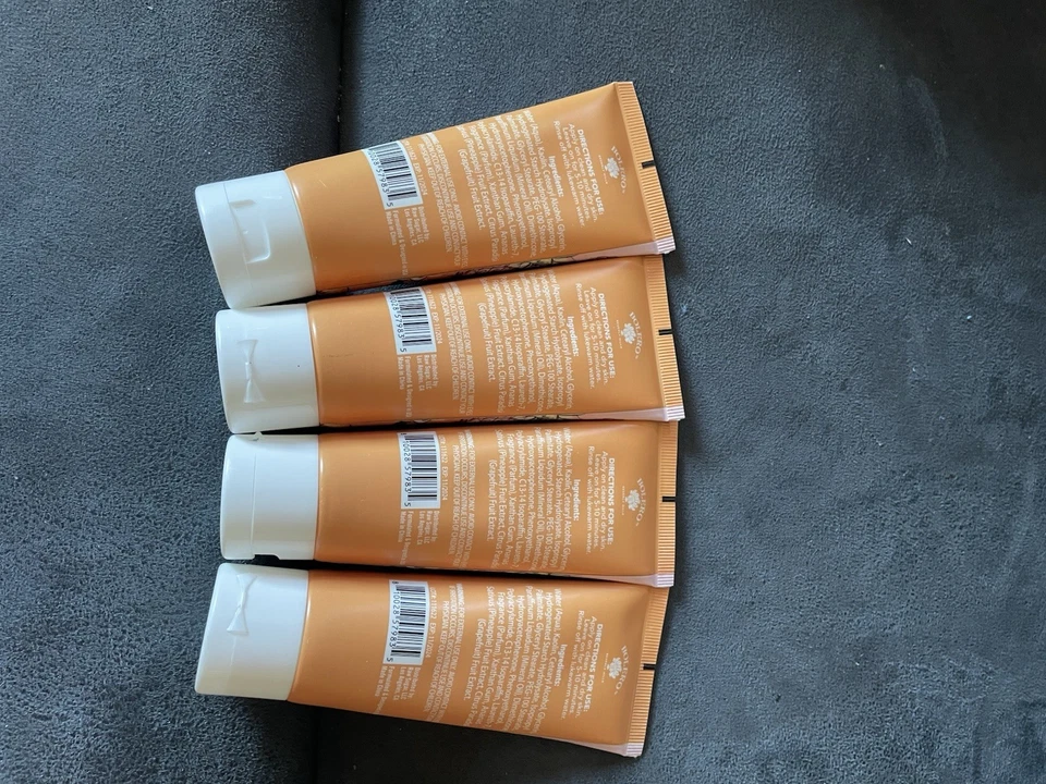 Mascarilla facial de arcilla calmante Bolero con piña rosa pomelo paquete de 4 2,5 fl oz Foto 2 de 2