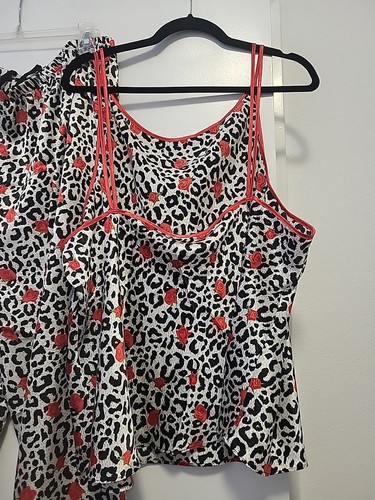 Delta Burke Satin Pajama Set Cheetah Rose Print Silver Black Red 3X NWT - Picture 5 of 6