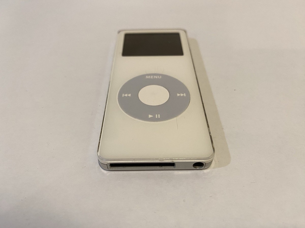 Apple iPod nano 1st Generation White (1 GB) Works Great