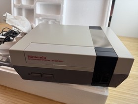 Juego de acci&oacute;n Nintendo Entertainment System excelente estado cib