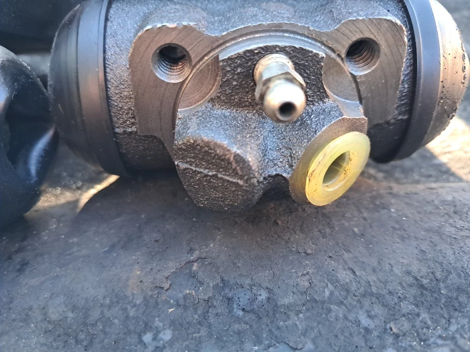 2x Cilindro de rueda de freno de tambor delantero izquierdo y derecho AMC American 1964-1965 #19 Foto 4 de 4