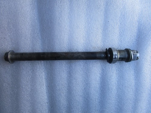 HONDA CB 650 C RC03 Steckache hinten Hinterrad Achse Radachse Axle rear