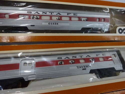 TYCO HO SANTA FE SET OF 4 PASSANGER CARS 1 TAVERN, 2 COACH 1 OBSERVATION CAR Box - Picture 11 of 11