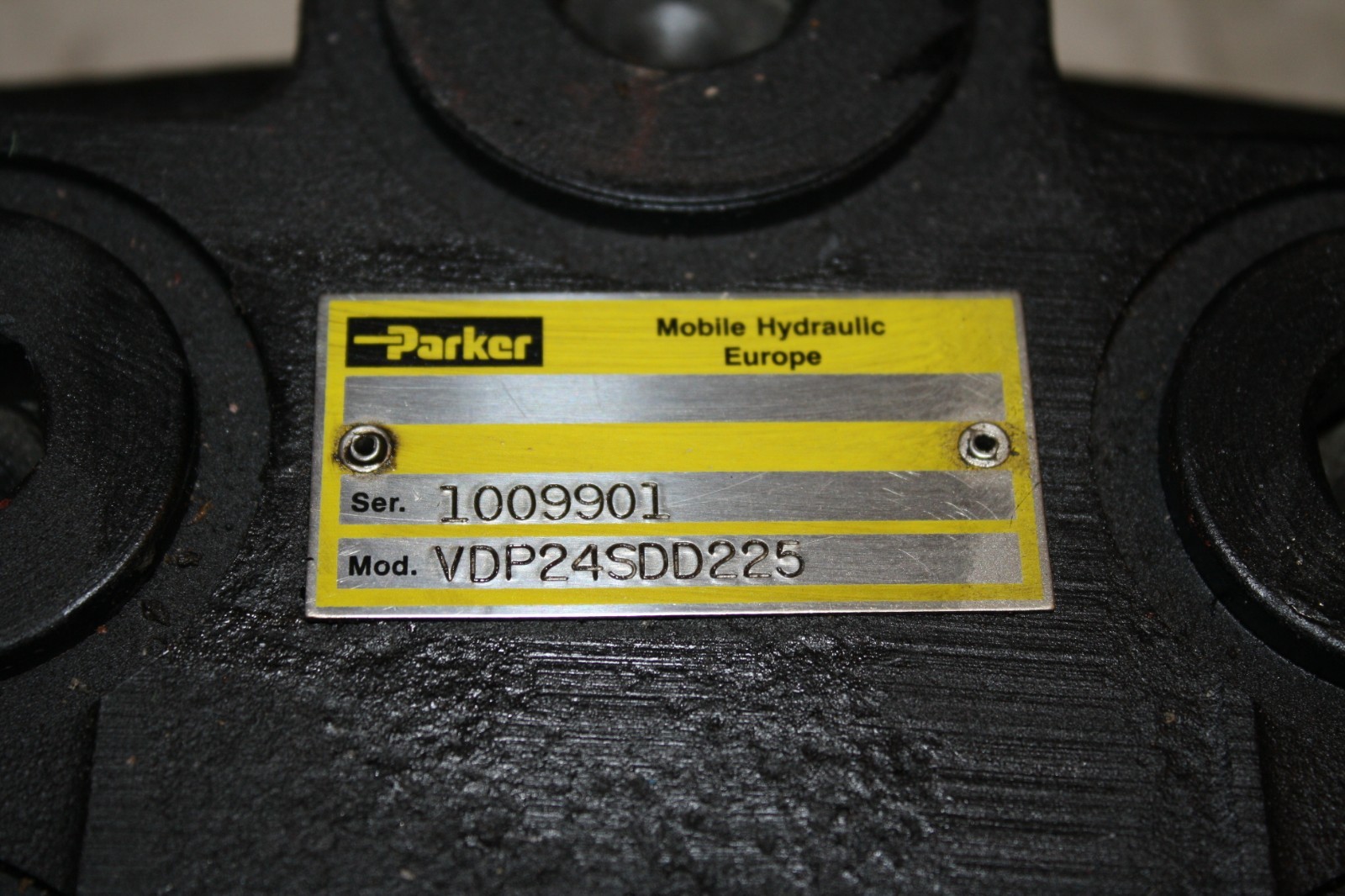 PARKER Hydraulikventil Forklift 3spool Hydraulic Control Valve VDP 24