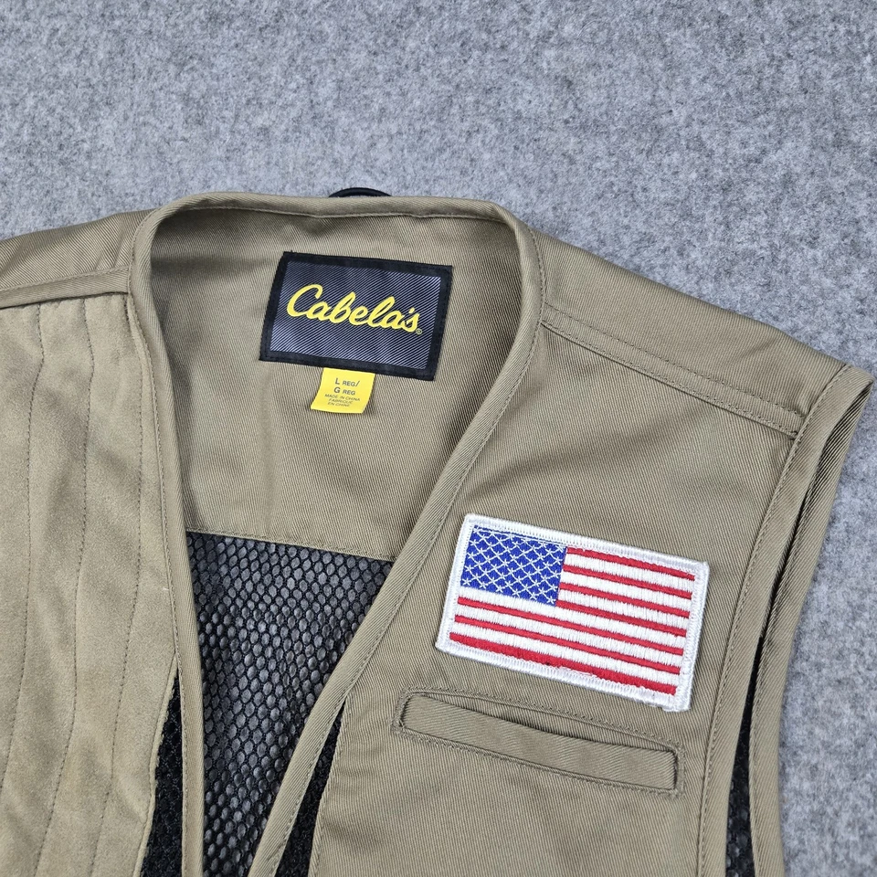 Cabelas Shooting Vest Mens L Mesh American Flag Utility Pockets Outdoor Hunting - Image 2 of 4