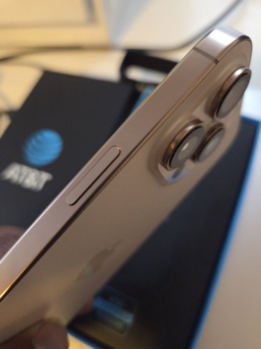 Apple iPhone 16 Pro Max 256GB Desert Titanium AT&T Only Clean ESN Mint BH:100% - Picture 7 of 19