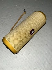 JBL Flip 3 Farbe Gelb Bluetooth Lautsprecher Akku hält nur kurz 