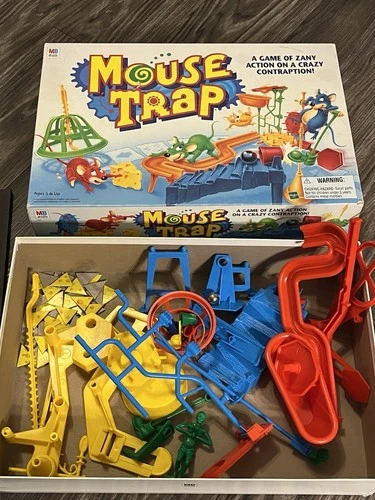 Vintage Mouse Trap COMPLETE Milton Bradley 1999 Classic Family Board Game 90s