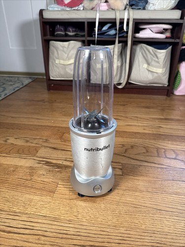 Nutribullet Magic Bullet Modell NB-207 Silber Mixer Tassen Deckel Smoothie Shakes